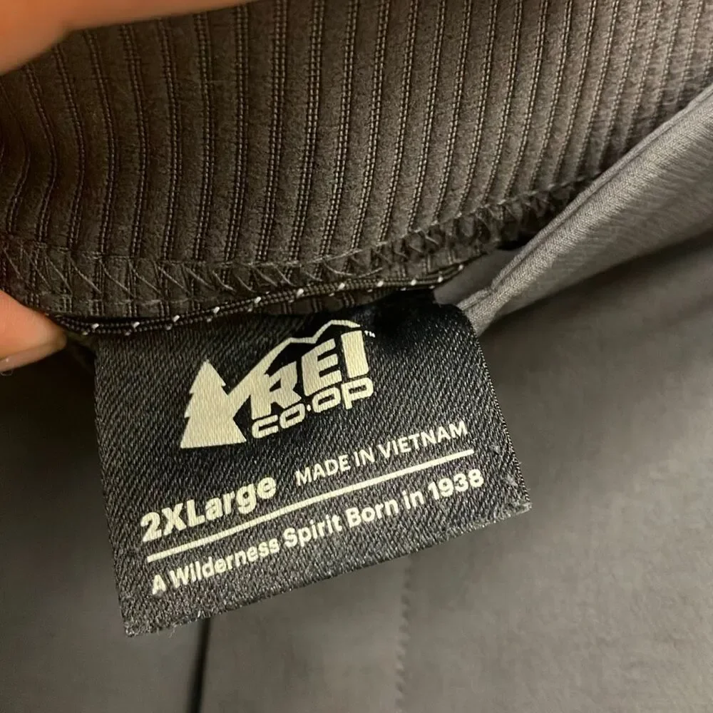 REI Co-op Men’s 2XL 44/33 Dark Gray Lightweight Hiking Trail Pants #775